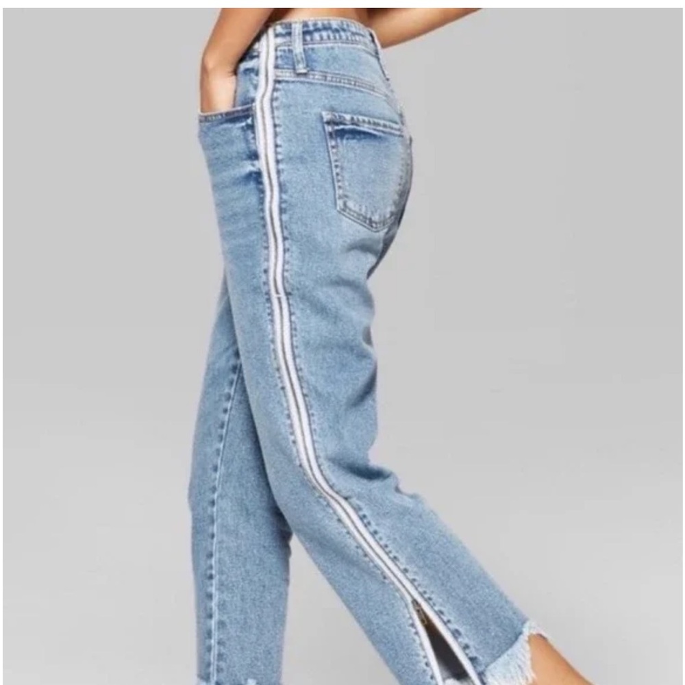 NWT✨Wild Fable Jeans with Frayed Hem-12 ✨